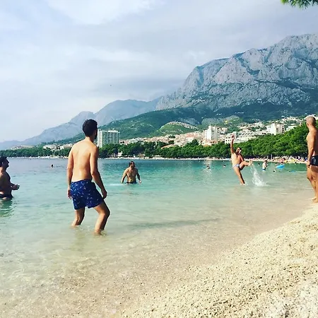 Beachfront Apartment Makarska