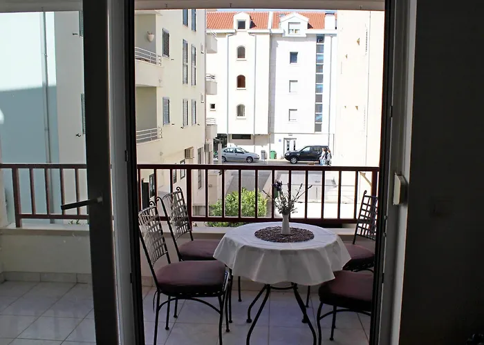 Apartment Beachfront Makarska